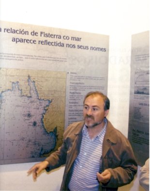 Alexandre Nerium, no Museo da Pesca de Fisterra, onde é guía