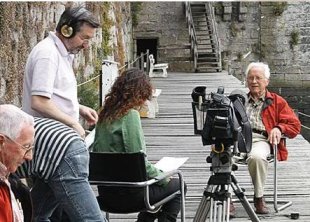 O equipo, facendo unha entrevista para o documental